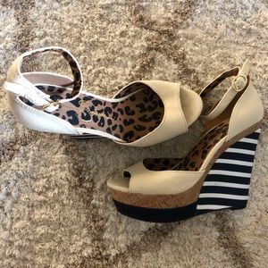Jessica Simpson Nude/Navy Striped Wedges